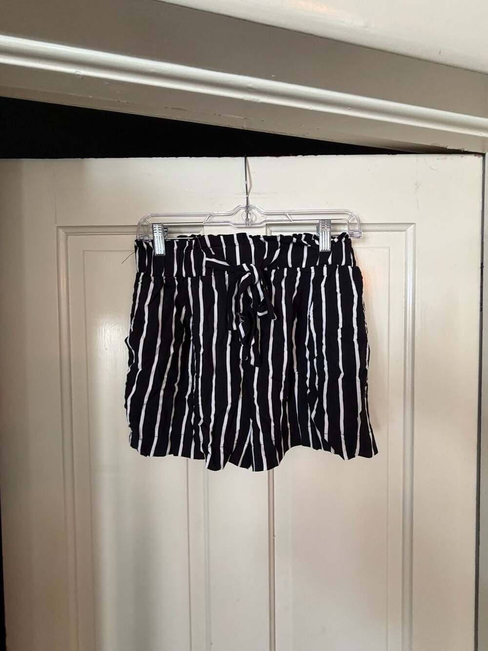 Ambiance Apparel Striped Paperbag Shorts Size L Black White Rayon